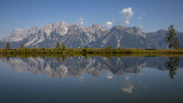 E-Bike Tour mit Blick auf das Dachsteingebirge - Hotel Schütterhof