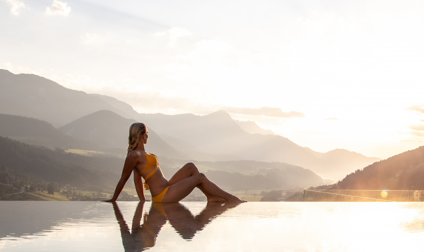 32° Infinity Pool im Hotel Schütterhof