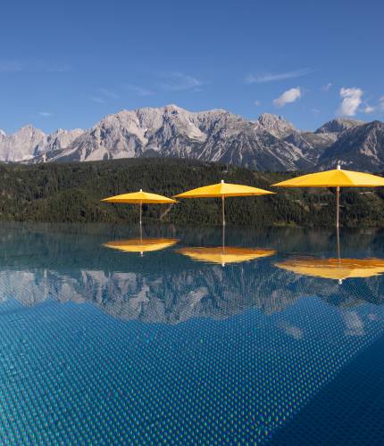 Pool in the wellness hotel Schütterhof in Schladming