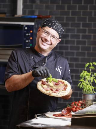 Schütterhof Pizza Symbolfoto