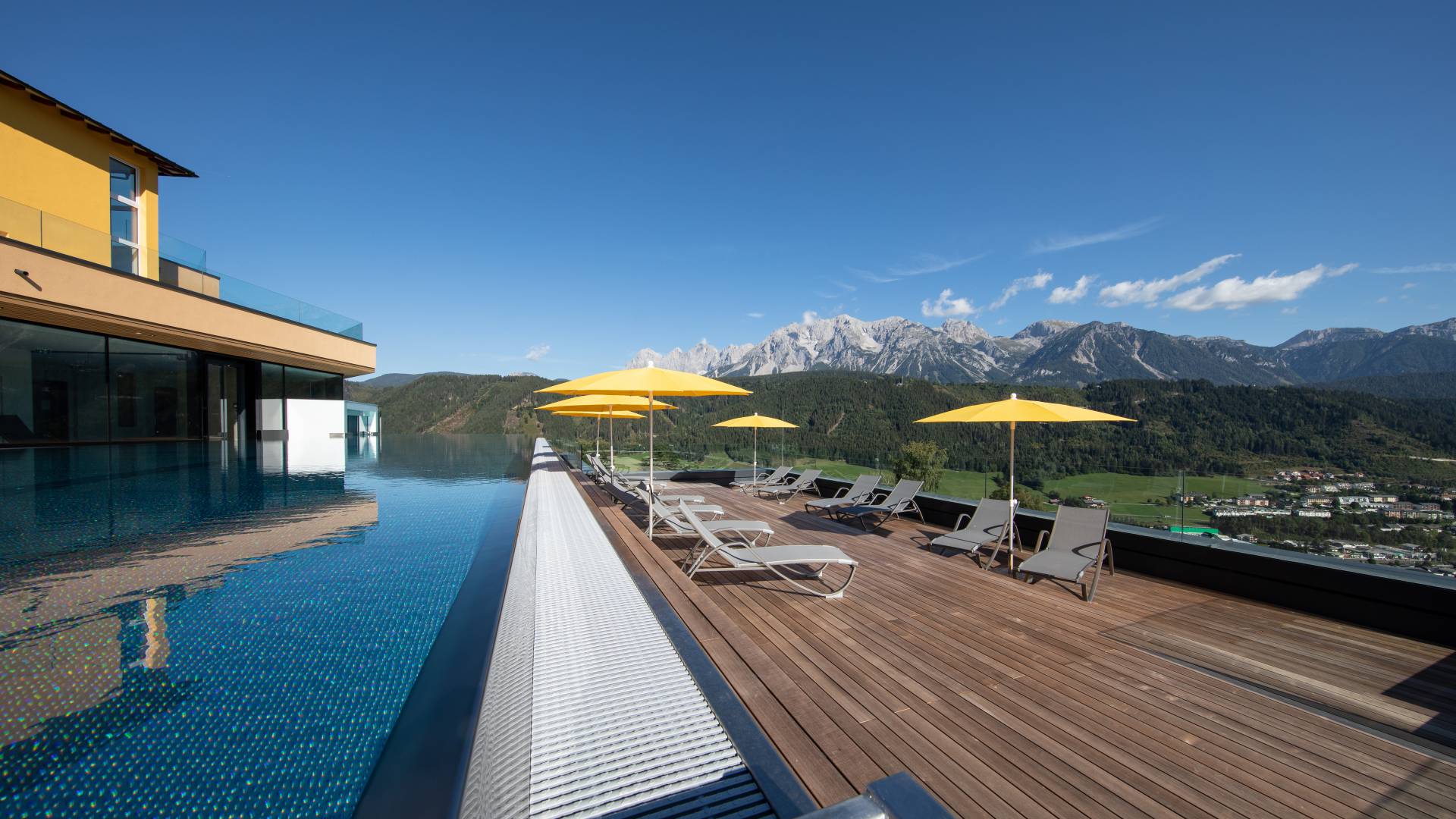 Infinity Pool im Schütterhof in Schladming